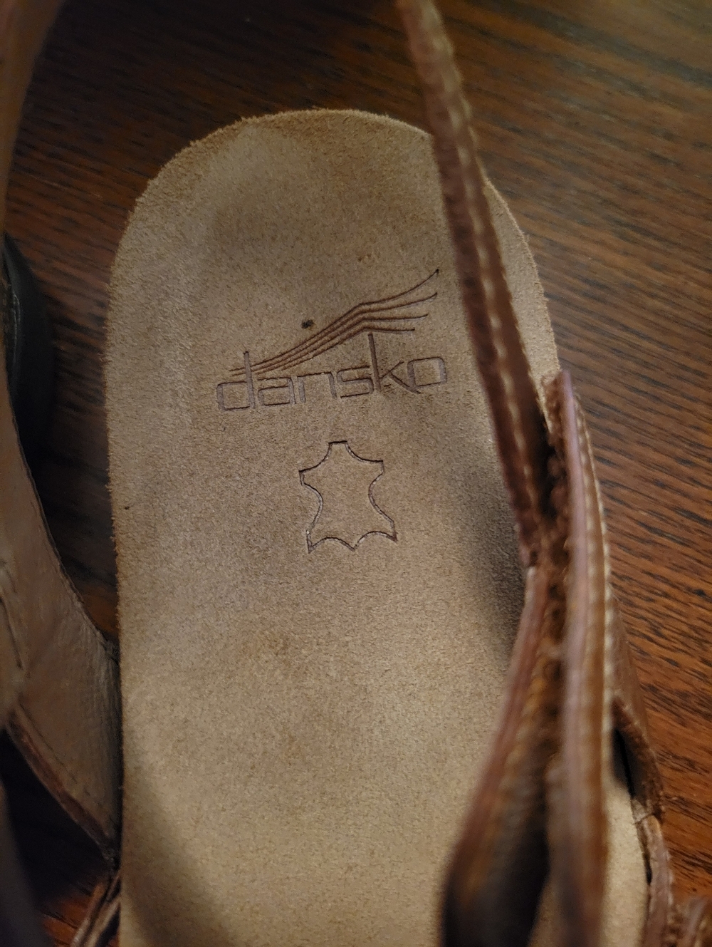 Dansko Roslyn Waxy Burnished Tan Womens  Sandals Size 39 - Picture 6 of 9